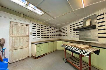 Single Storey Bungalow @ Taman Tan Yew Lai  OUG 