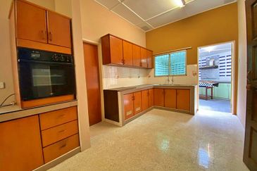 Single Storey Bungalow @ Taman Tan Yew Lai  OUG 