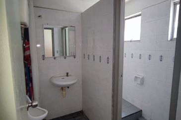 Regalia Business Centre, USJ 1