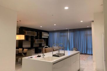 Face Platinum Suites