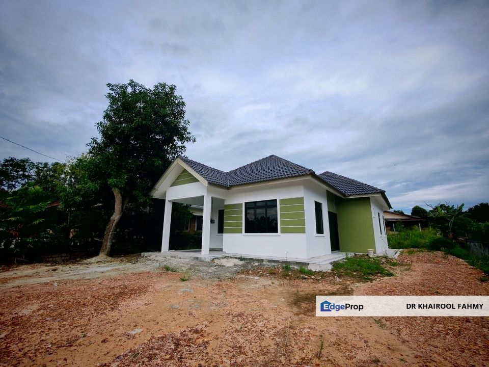 Simpang Renggam Kg Dato Ibrahim Majid Banglo Setingkat, Johor, Benut