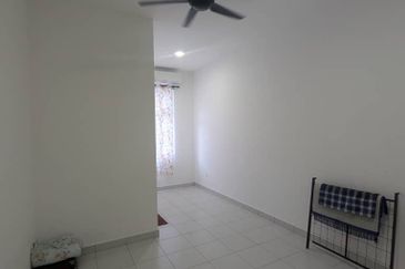 Suria 2 @ Sebana Cove