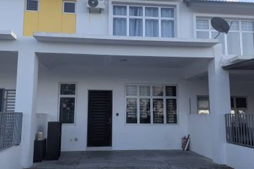 Suria 2 @ Sebana Cove