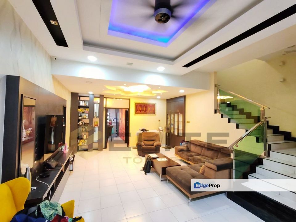 Kulai Taman Lagenda Putra [Open Facing] Double Storey Full Renovated Non Bumi, Johor, Kulai