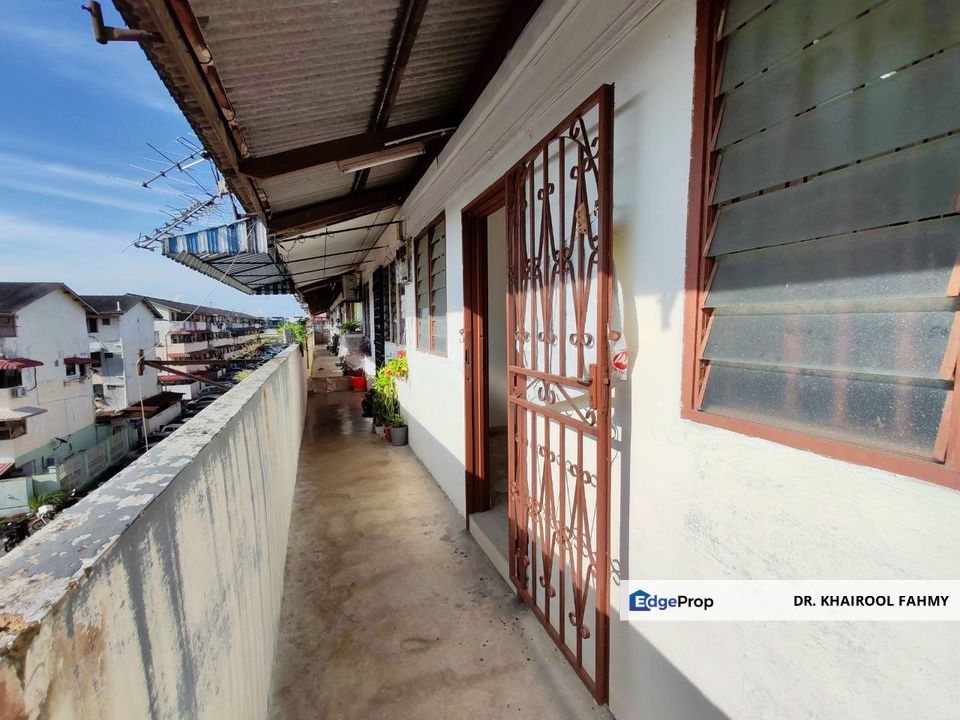 Skudai Taman Tun Aminah Flat Renovated, Johor, Johor Bahru