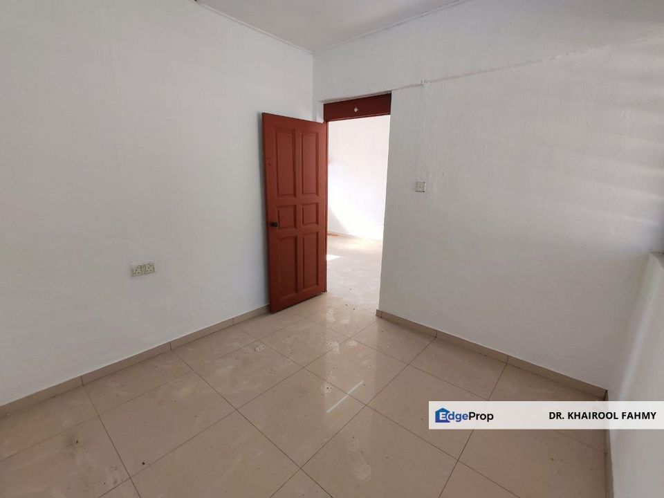 Skudai Taman Tun Aminah Flat Renovated, Johor, Johor Bahru