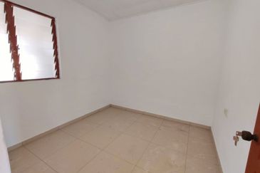 Flat Taman Ungku Tun Aminah