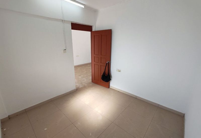 Flat Taman Ungku Tun Aminah