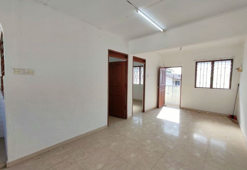 Flat Taman Ungku Tun Aminah