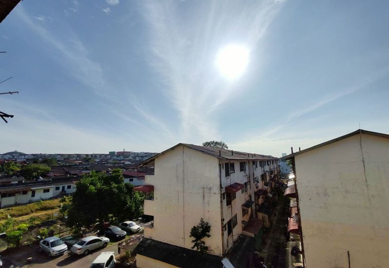 Flat Taman Ungku Tun Aminah