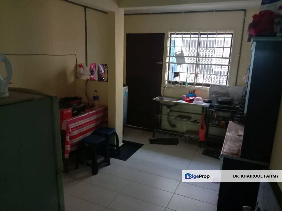 Taman Yayasan Segamat Double Storey Terrace House Open Facing, Johor, Segamat