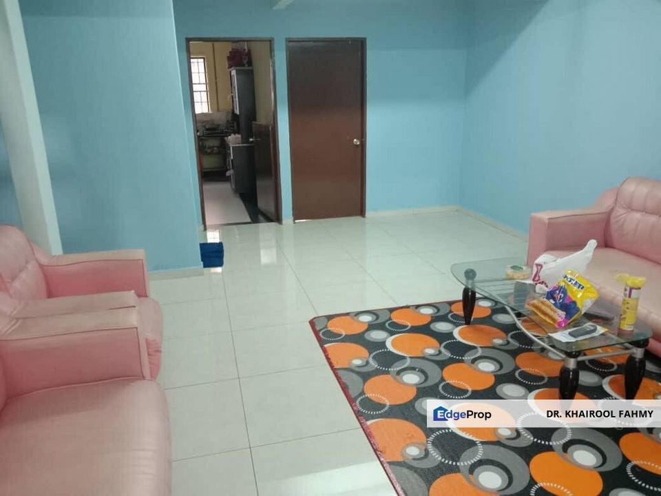 Taman Yayasan Segamat Double Storey Terrace House Open Facing, Johor, Segamat