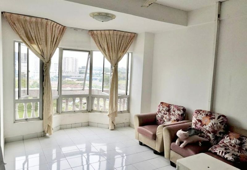 Dwi Mahkota Condominium