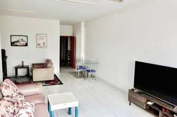 Dwi Mahkota Condominium