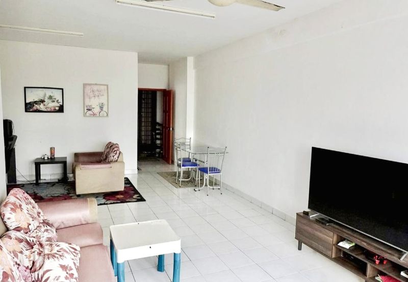 Dwi Mahkota Condominium