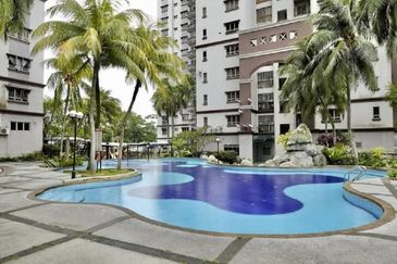 Dwi Mahkota Condominium