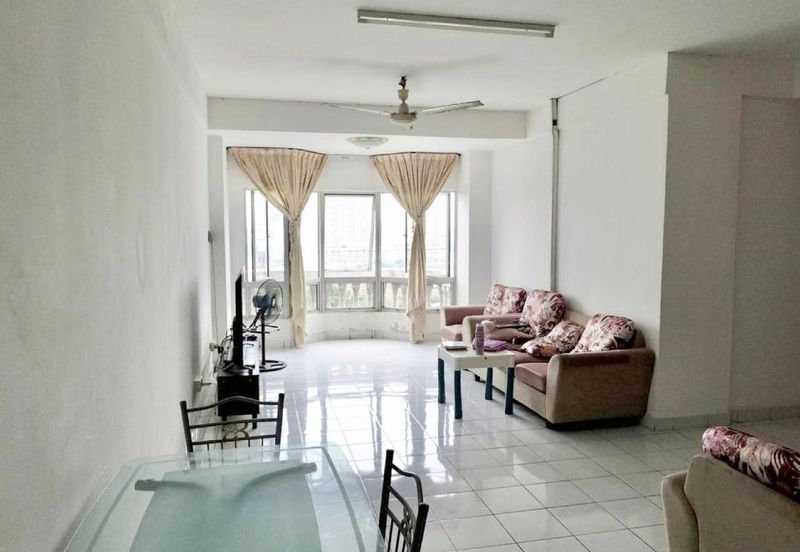 Dwi Mahkota Condominium