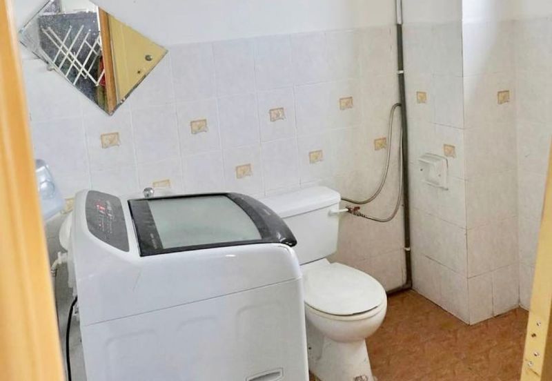 Dwi Mahkota Condominium