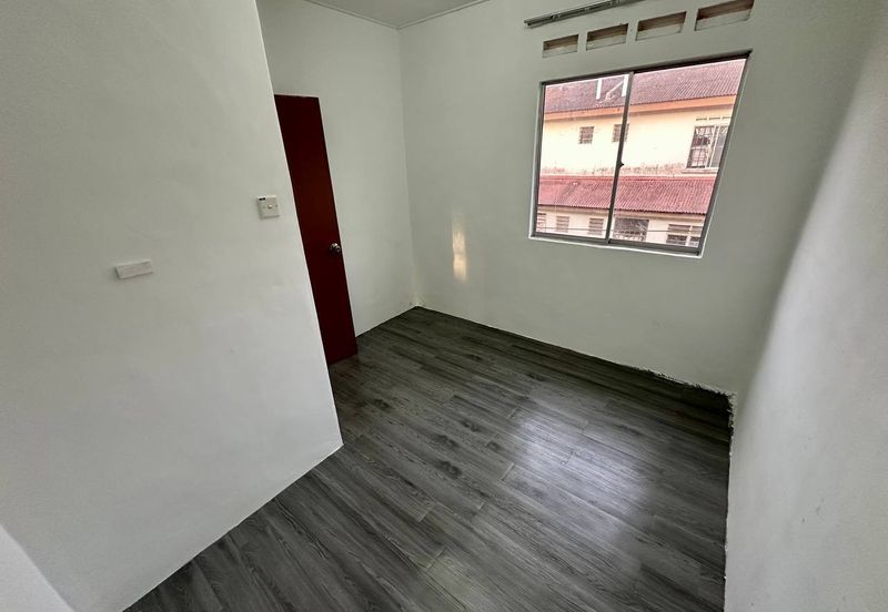 Taman Tanjung Puteri Resort