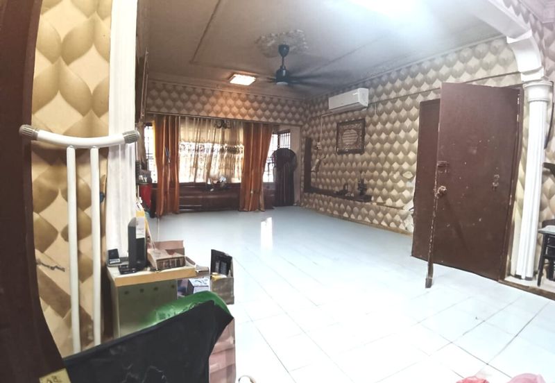 Lily & Jasmine Apartment