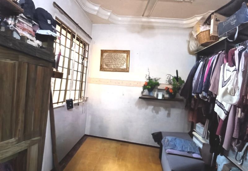 Lily & Jasmine Apartment