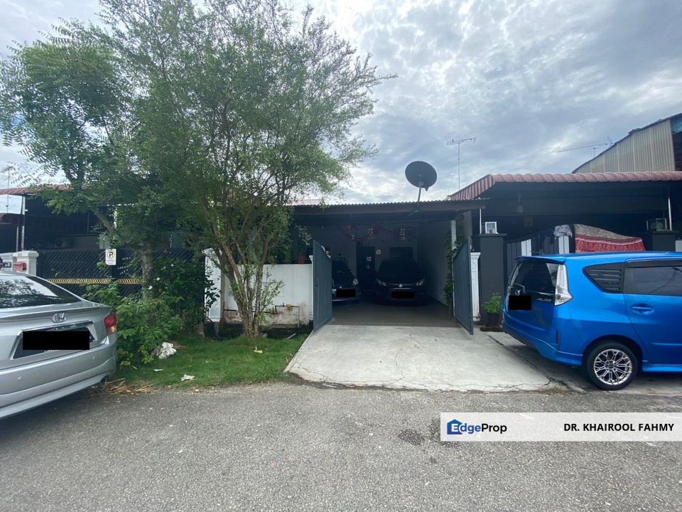 Taman Aman Senai Single Storey Terrace Renovated Non Bumi, Johor, Senai