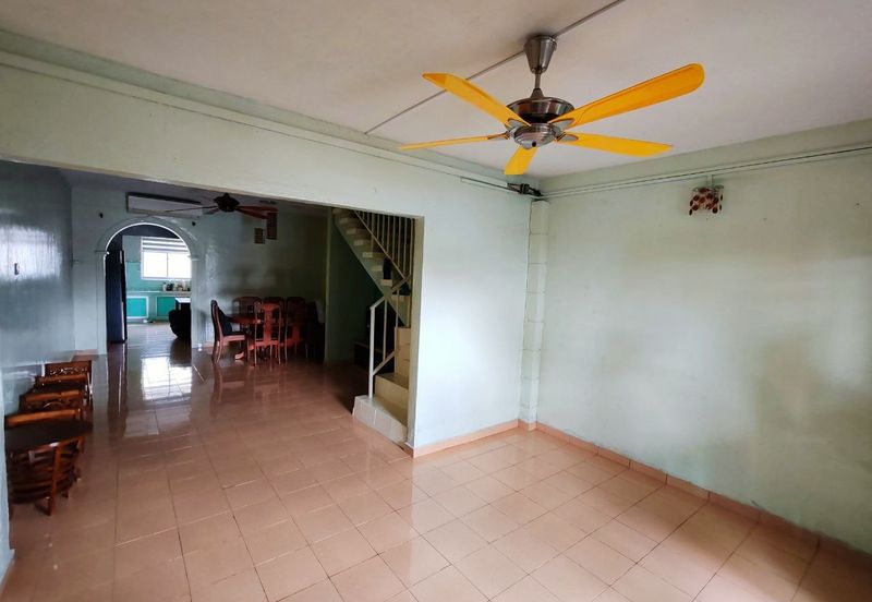 Tongkang Pecah Local Pecah