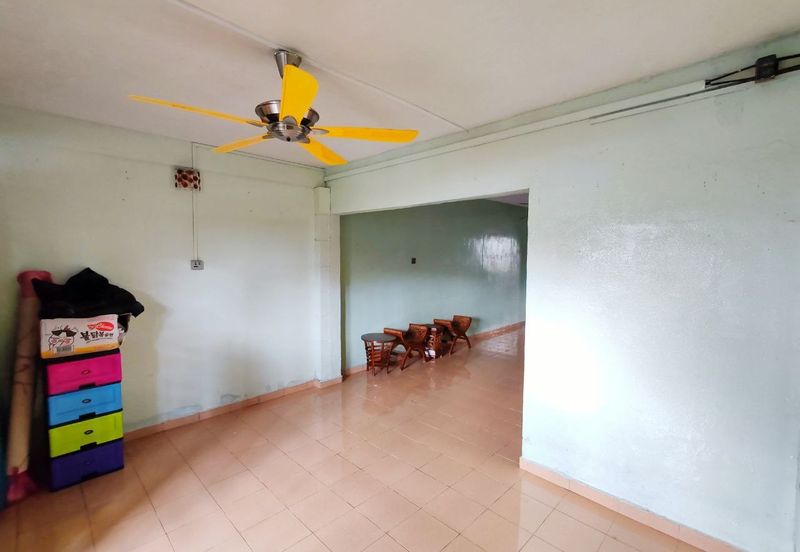 Tongkang Pecah Local Pecah