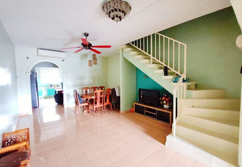 Tongkang Pecah Local Pecah