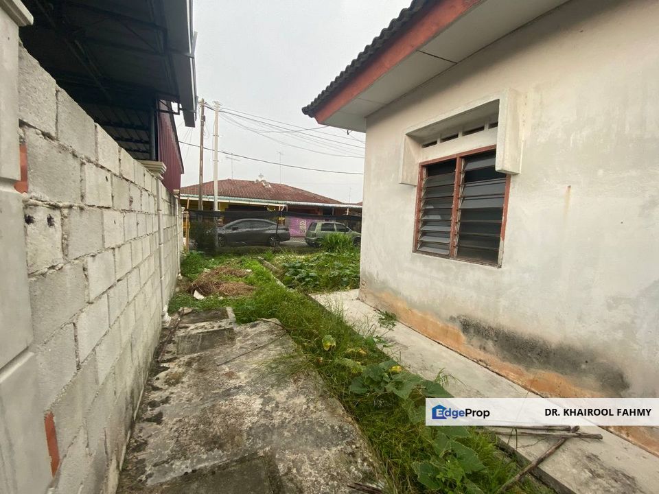 Taman Industri Sri Sulong Batu Pahat Semi Detached, Johor, Parit Sulong