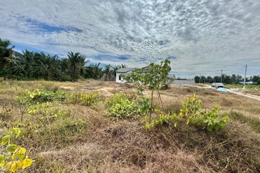 Taman Universiti, Parit Raja