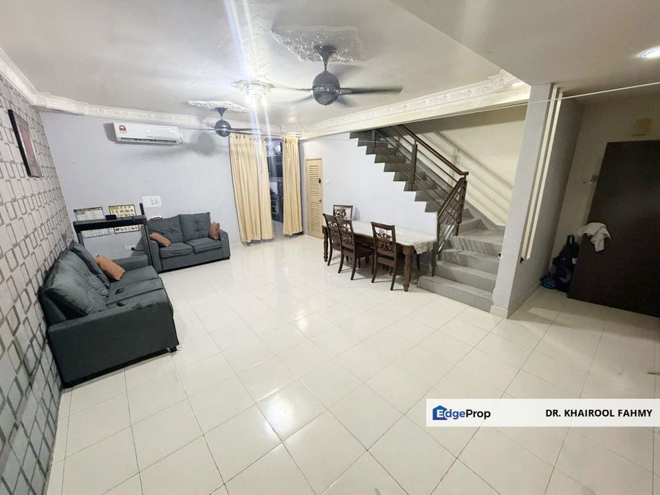 Taman Bukit Dahlia (Semerbak) Double Storey Terrace Pasir Gudang Renovated, Johor, Pasir Gudang