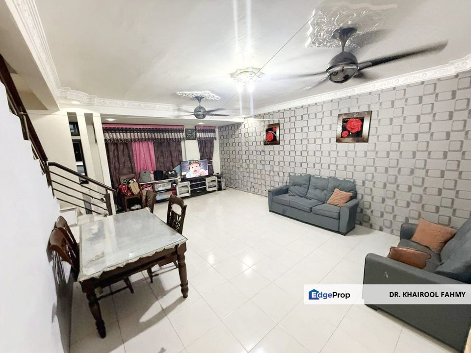 Taman Bukit Dahlia (Semerbak) Double Storey Terrace Pasir Gudang Renovated, Johor, Pasir Gudang