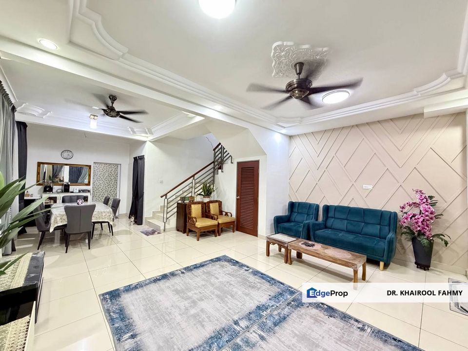 Taman Bukit Dahlia END LOT Pasir Gudang Double Storey Terrace Renovated - NON BUMI, Johor, Pasir Gudang