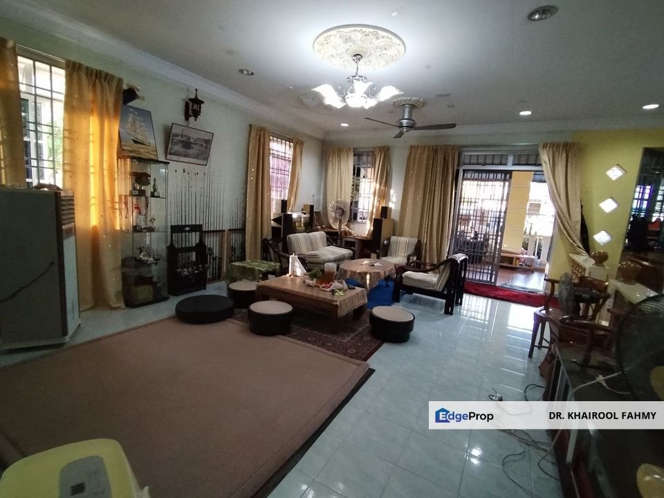 Taman Sri Lambak T6 Kluang Bungalow Single Storey Renovated, Johor, Kluang