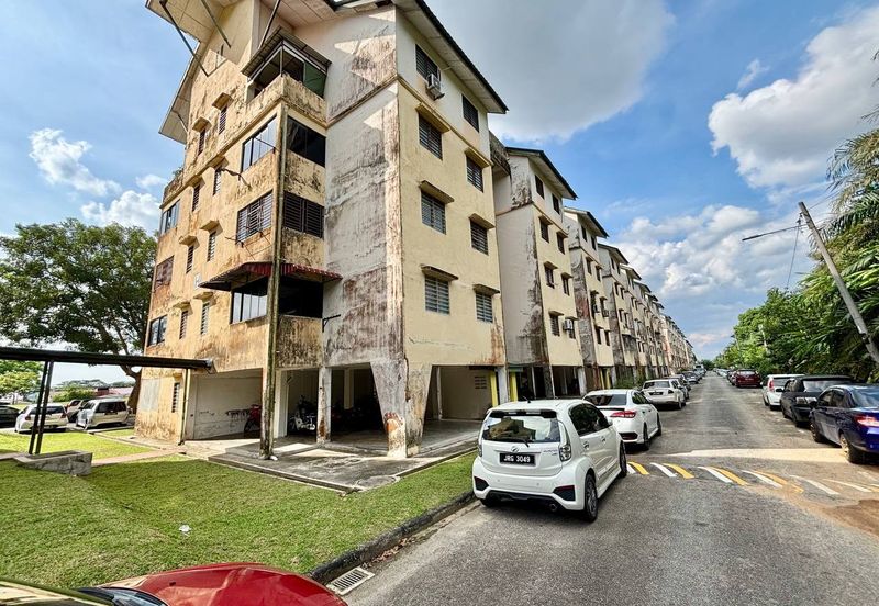 Flat Plentong Utama Masai (Flat Daisi)