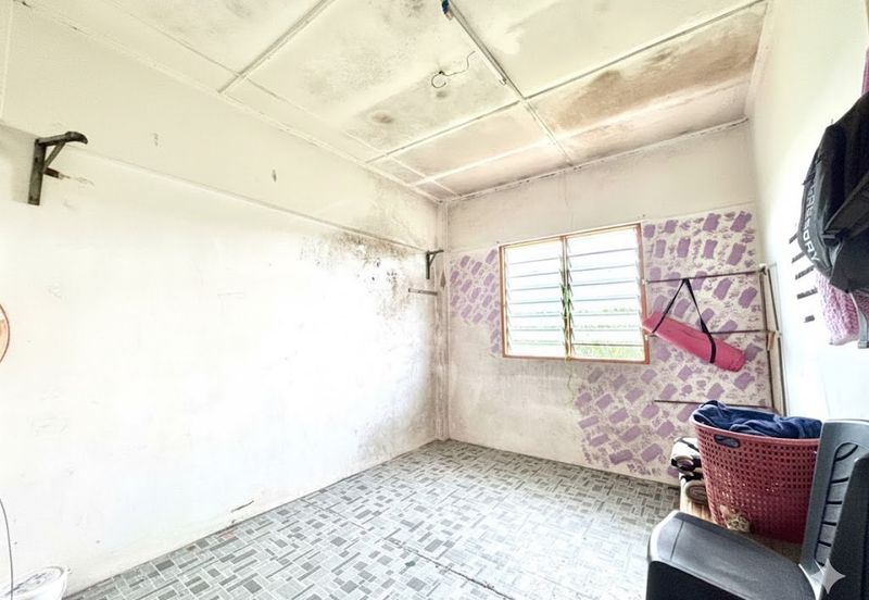 Flat Plentong Utama Masai (Flat Daisi)