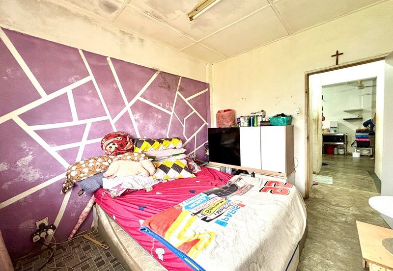 Flat Plentong Utama Masai (Flat Daisi)