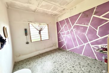 Flat Plentong Utama Masai (Flat Daisi)