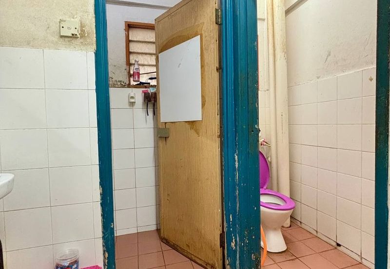 Flat Plentong Utama Masai (Flat Daisi)