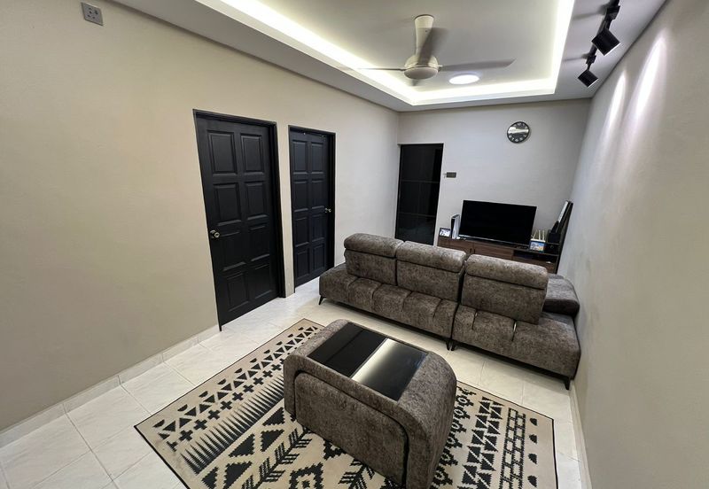 Taman Nesa Skudai Renovated Single Storey Terrace