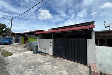 Taman Nesa Skudai Renovated Single Storey Terrace