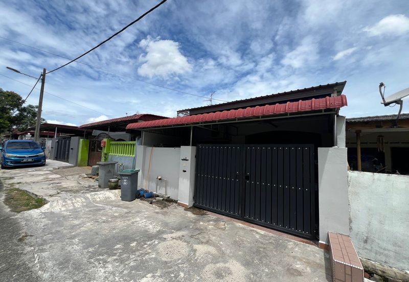 Taman Nesa Skudai Renovated Single Storey Terrace