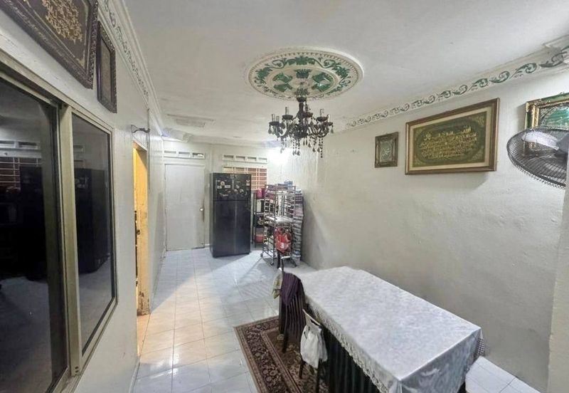 Taman Maju Jaya, Ulu Tiram