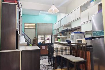 Jalan Pulai Indah, Taman Pulai Indah