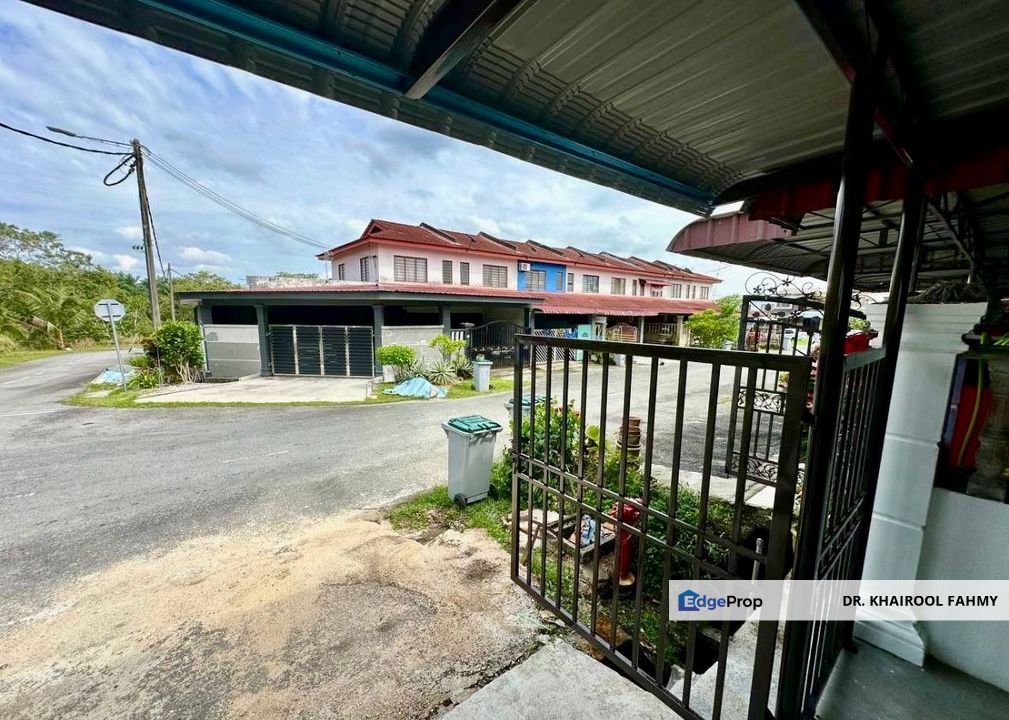 Taman Renggam Jaya Double Storey Terrace Simpang Renggam, Johor, Rengam
