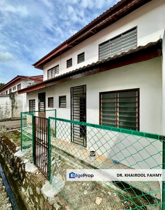 Taman Renggam Jaya Double Storey Terrace Simpang Renggam, Johor, Rengam