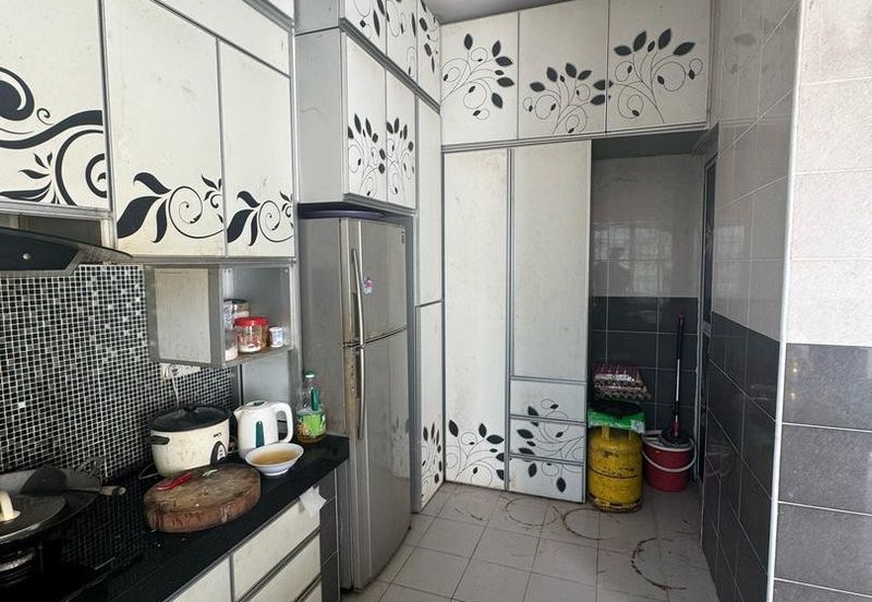 Taman Pasir Emas, Bukit Pasir