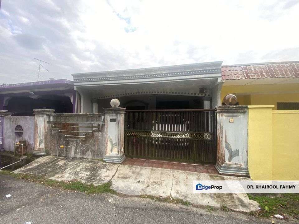 Taman Makmur (NON BUMI) Single Storey Terrace [OPEN FACING], Johor, Kulai