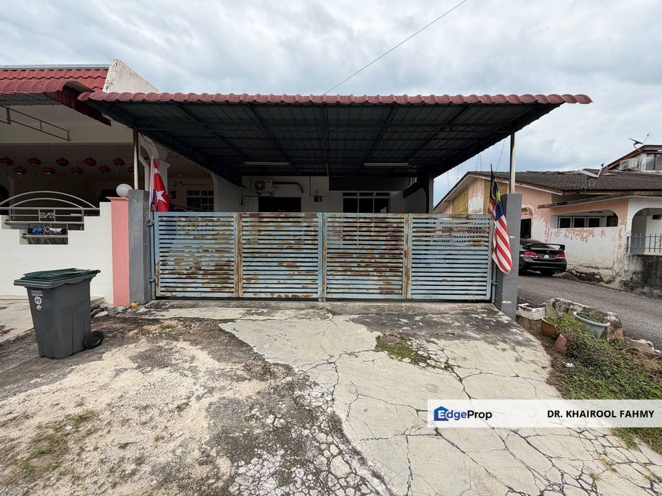 Tangkak Taman Tangkak Jaya Single Storey Terrace End Lot, Johor, Tangkak